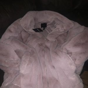 Forever 21 zip up zuzzy jack